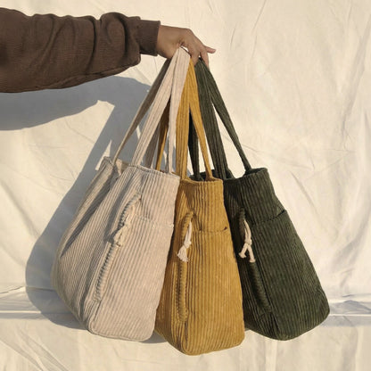 Quiro Corduroy Tote Bag – Soft Ribbed Texture, Spacious Everyday Carry