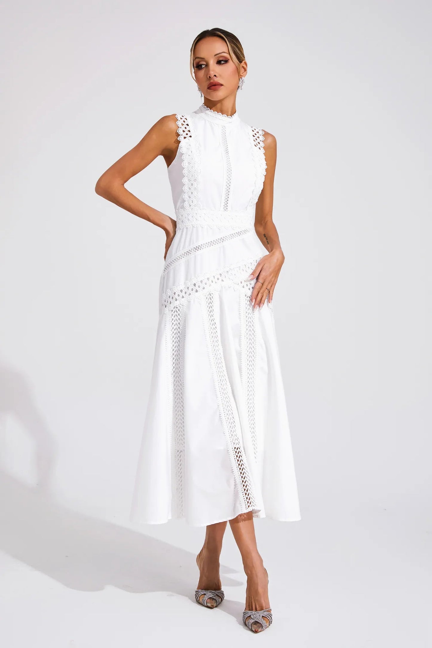 Quiro Madison Lace Midi Dress – Elegant Sleeveless Fit for Weddings & Events