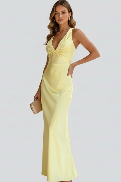Quiro Sleeveless Maxi Dress with Deep V-Neck & Fitted Waist
