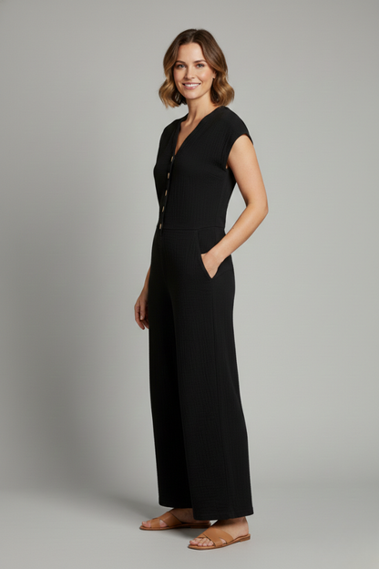 Chic Women's Button-Front Jumpsuit with Wide-Leg Silhouette