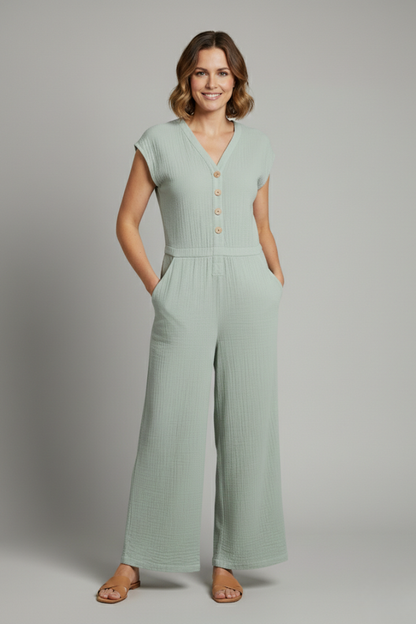 Chic Women's Button-Front Jumpsuit with Wide-Leg Silhouette