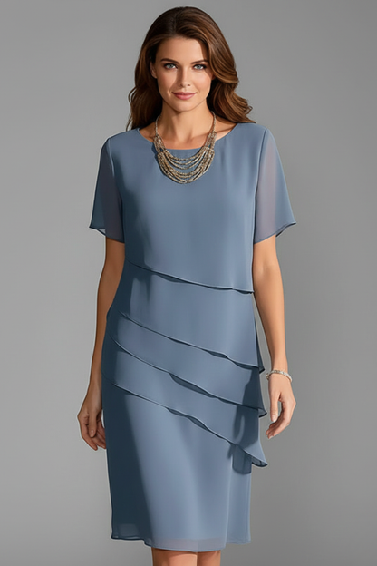 Quiro Short Sleeve Dress with Layered Front Panel – Knee-Length Straight Fit