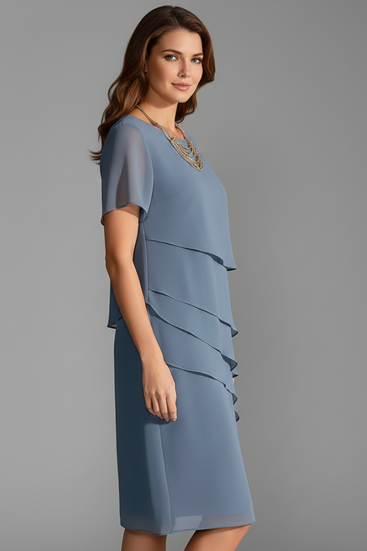 Quiro Short Sleeve Dress with Layered Front Panel – Knee-Length Straight Fit