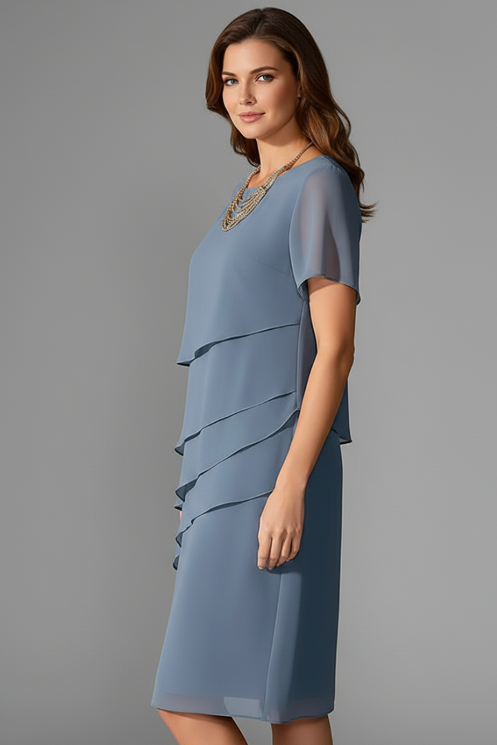 Quiro Short Sleeve Dress with Layered Front Panel – Knee-Length Straight Fit
