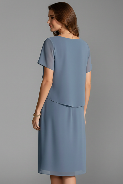Quiro Short Sleeve Dress with Layered Front Panel – Knee-Length Straight Fit