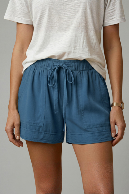 Quiro Relaxed-Fit Drawstring Shorts – Custom Comfort with Side Pockets
