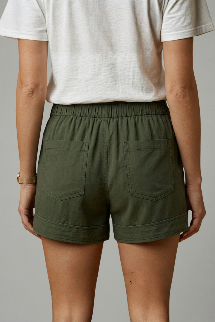 Quiro Relaxed-Fit Drawstring Shorts – Custom Comfort with Side Pockets