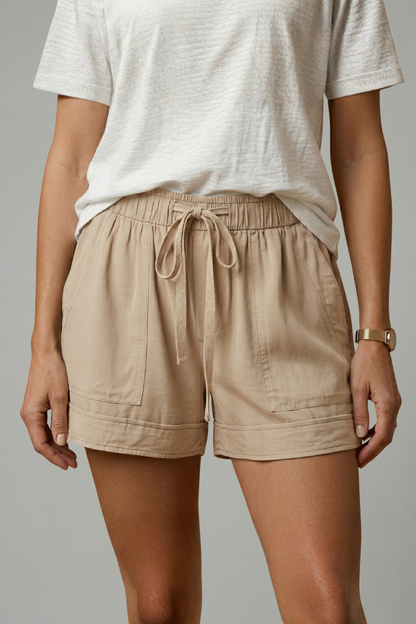 Quiro Relaxed-Fit Drawstring Shorts – Custom Comfort with Side Pockets