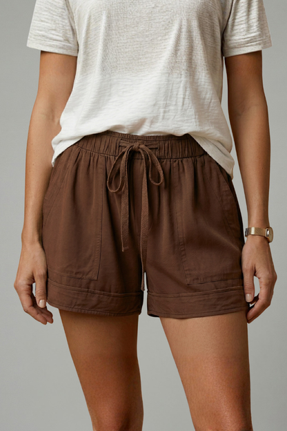 Quiro Relaxed-Fit Drawstring Shorts – Custom Comfort with Side Pockets