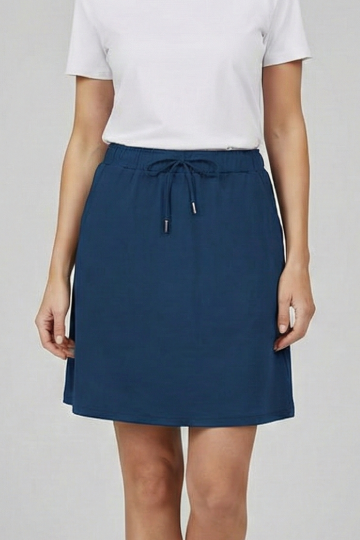 Quiro Drawstring-Waist Skirt – Built-In Shorts for All-Day Versatile Wear