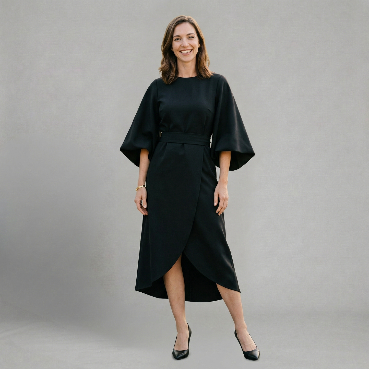 Quiro Savannah Midi Dress with Statement Sleeves – Refined Silhouette for Evenings